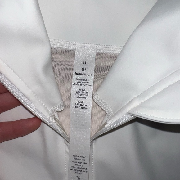 NWOT LuluLemon Define Jacket size 8 - Picture 3 of 4
